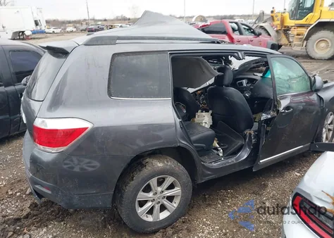 2012 Toyota Highlander Se V6 из США, поврежденный, VIN 5TDBK3EH0CS137072